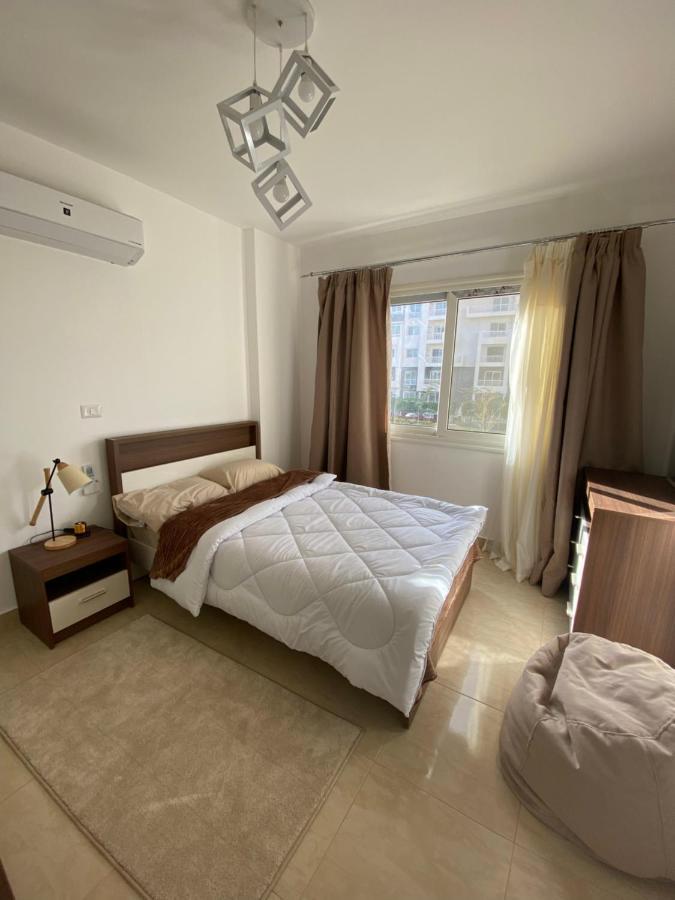 Madinaty Well-Furnished 3- Bedroom Apartment - شقة فندقيه للايجار مدينتي Madinat ash Shuruq 외부 사진